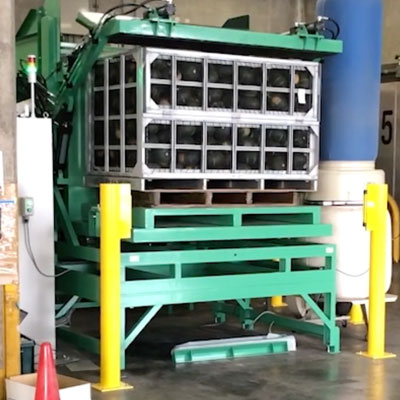 コンテナ反転装置